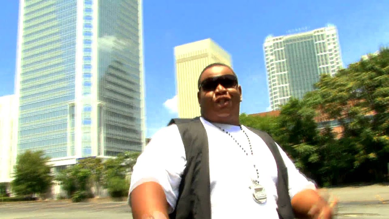 Guarda Big Bronze - Do It Now su YouTube Guarda Big Bronze - Do It Now su YouTube