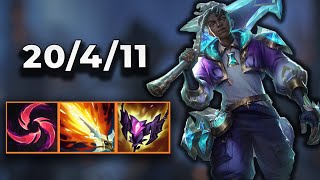 Hail of Blades is OP on Ekko in season 14