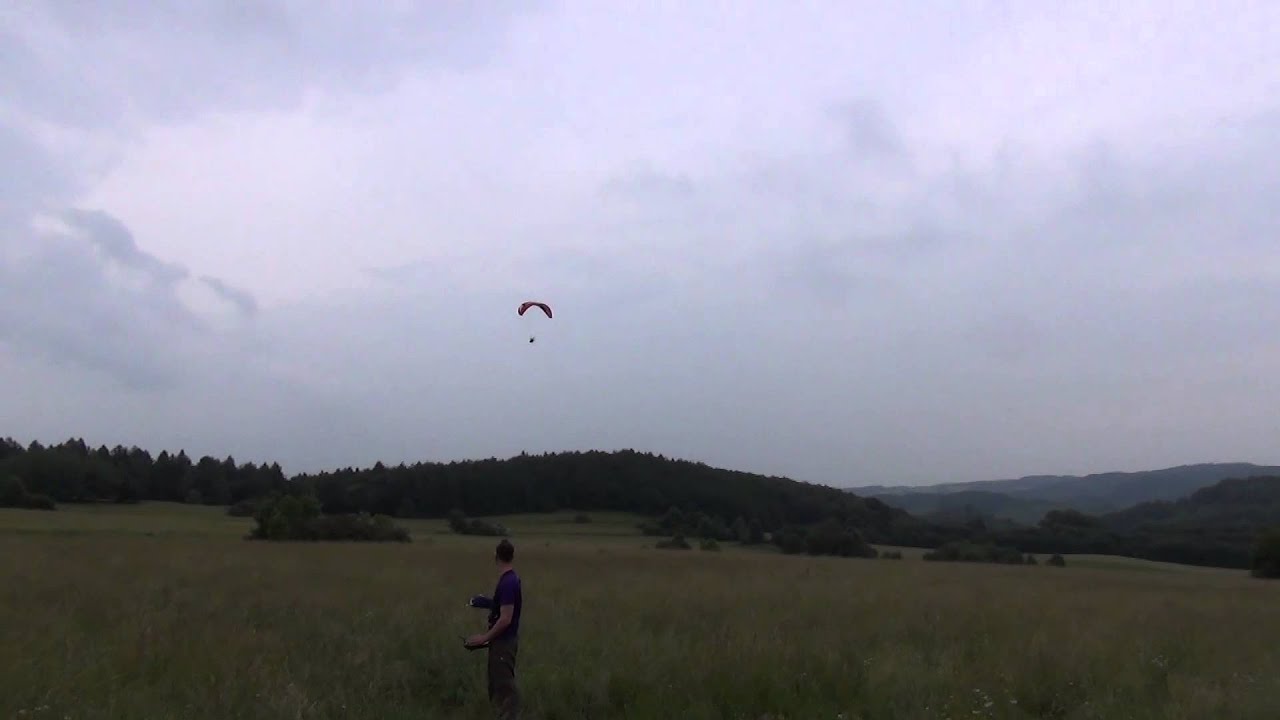 Opale Paramodels - Pulse 1.4 mit Arm im Gips geflogen