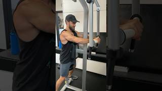 Rear delt fly machine hack! 👌 #gymtips #gymworkout #diyideas