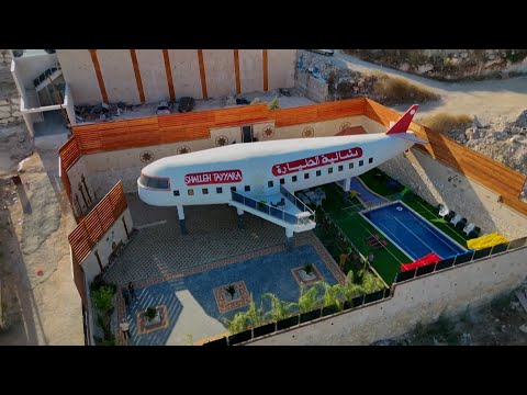 وسط حرمان السفر بيت ضيافة على شكل طائرة بالضفة الغربية يغذي أحلام الطيران