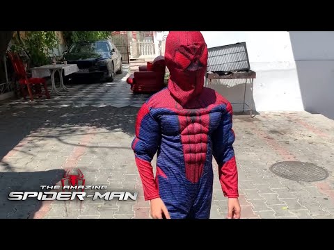 Video: Cum Să Faci Un Costum De Spiderman