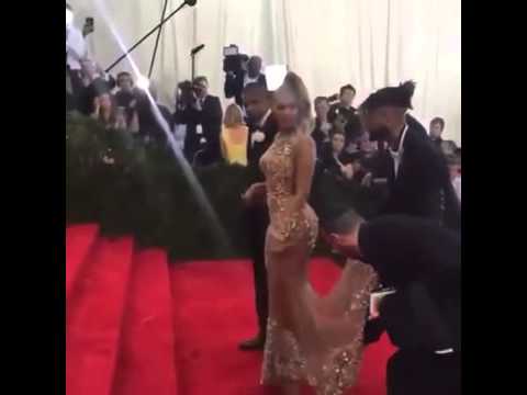 Vídeo: Beyonce Não Foi à Gala Do Met