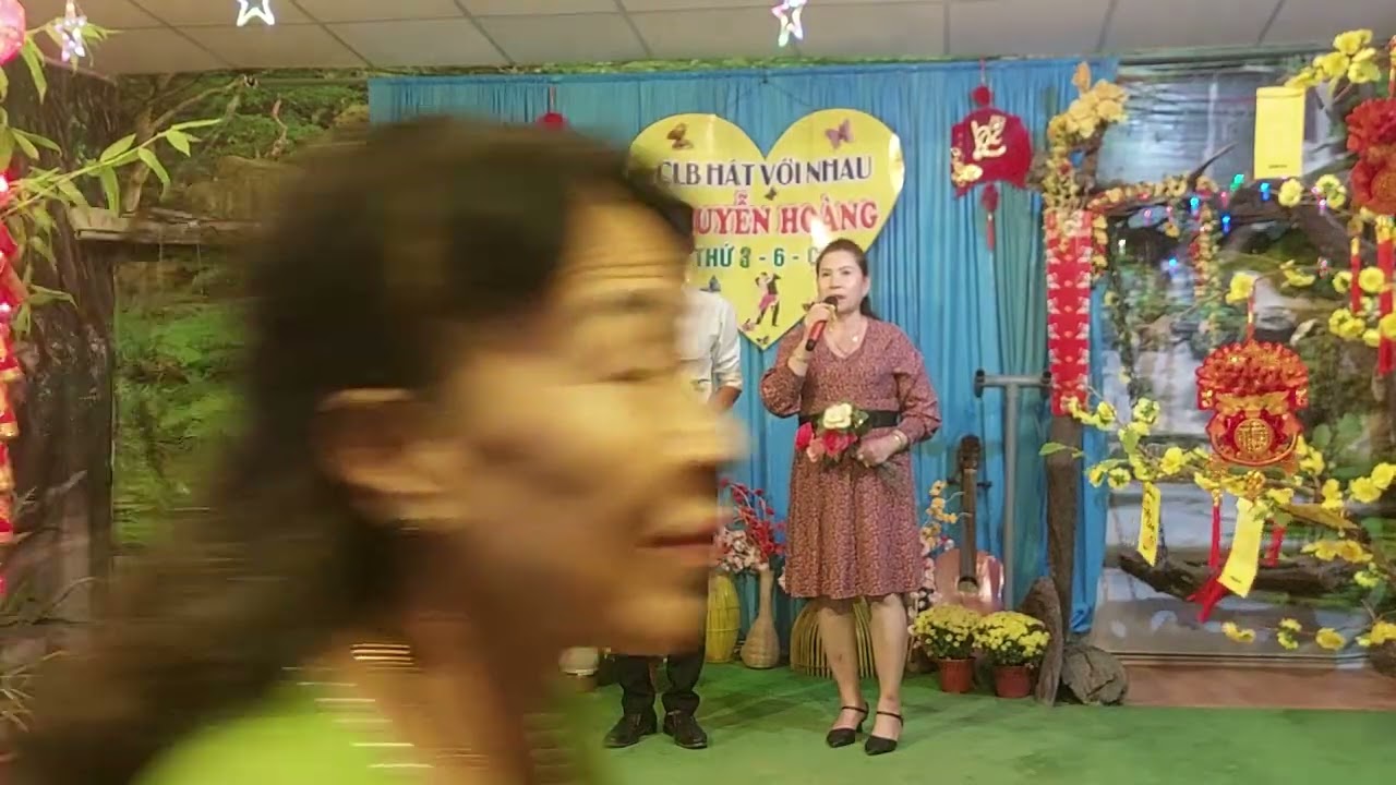 THANH TIEN & MAI THAO CK VUON TAO NGO