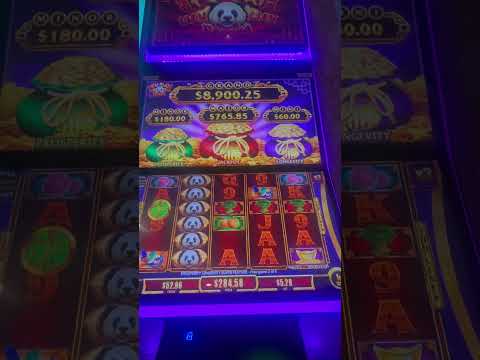 #omg betting $500 CHIP IN #lasvegas #blackjack #casino