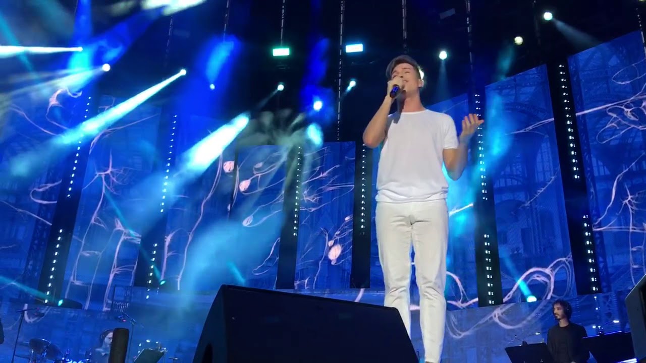 Raul y Agoney  - Manos Vacias (OT Concierto Gijon)