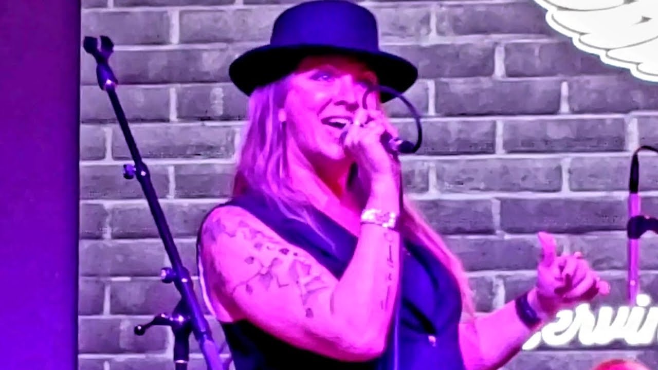 Hot Rod Huey & the B Sides rockin’ "Material Girl"🤪🤙 YouTube