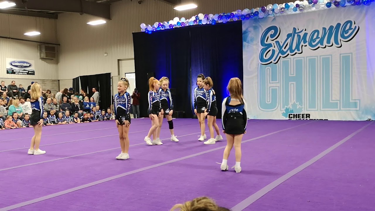 Cosmic Queens Champion Cheer Academy Extreme Chill 2020 - YouTube