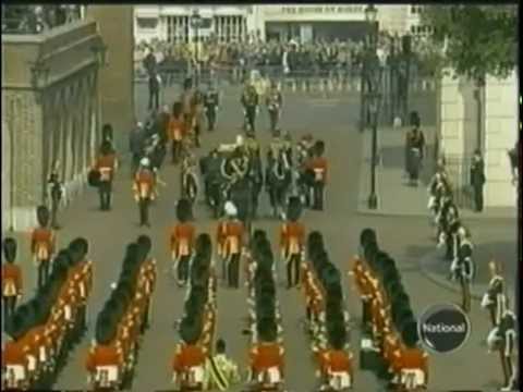 Queen Mother Procession to Lying-in-State prior to funeral - Rafe Heydel-Mankoo