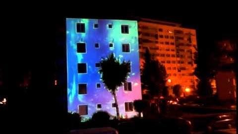 Swim like a fish - Test videoprojection on a building
