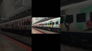 博多駅を885系SM6編成スプラトレイン回送車が発車！3月17日撮影