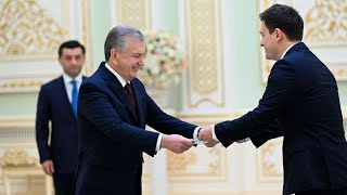 Шавкат Мирзиёев принял верительные грамоты послов Венгрии, Ирана, Чехии, Омана и Алжира
