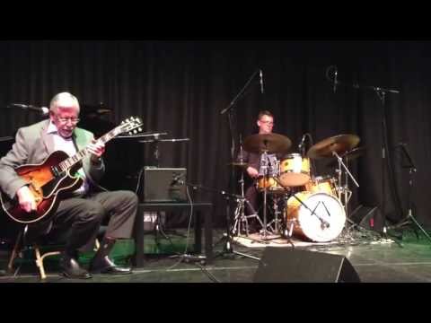 The Louis Stewart Trio - Billie's Bounce (charlie parker)