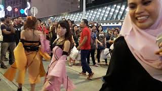 Perawan Atau Janda, Permintaan Dari Awek Jiran Sebelah