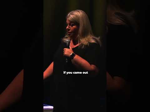 It's the Haircut | Urzila Carlson