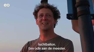 Jochem Myjer vaart over het land van Toon Hermans: Zuid-Limburg | Jochem in de Wolken (aflevering 1)