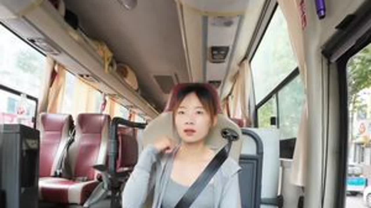 山东人在山东 开着一辆黄牌客车 看一看今天的收入有多少～#客车女司机雪妹 #抖音热门