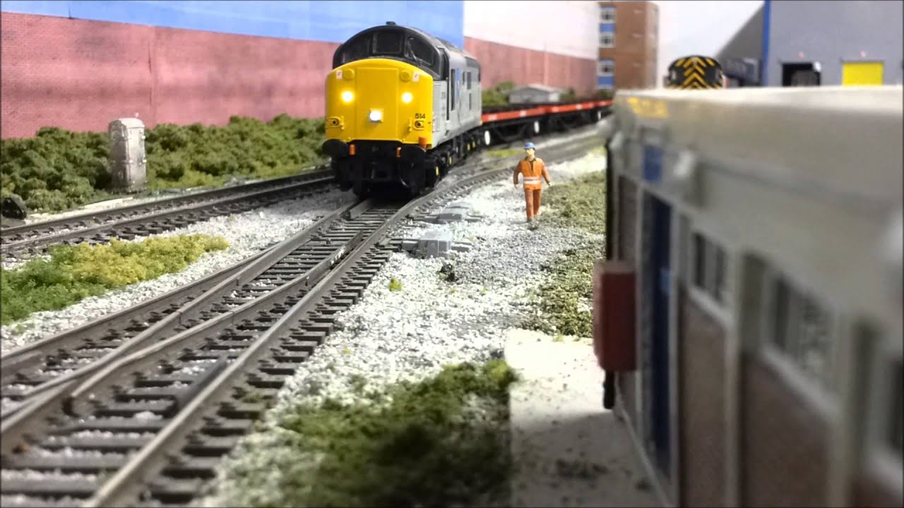 37514 Arrives at Redbrook Dock Junction