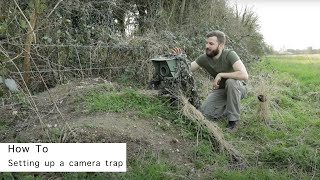 Setting up a camera trap for badgers