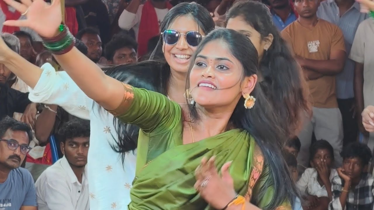 DASARA DANCE 👌INSTAGRAM ACTRESS GROUP DANCE THANDAVANKADU #priyaduraisami #divyadharshini #trending 