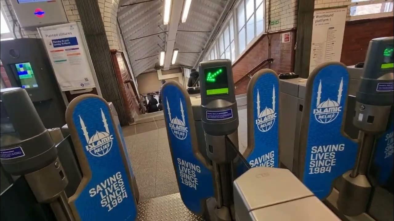 to-travel-the-london-underground-or-buses-you-need-oyster-card-or