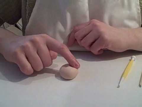 Sugarcraft Step-by-step: Modelling heads, mouths, ...