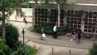 'Shooting spree' reported at Munich shopping mall screenshot 3