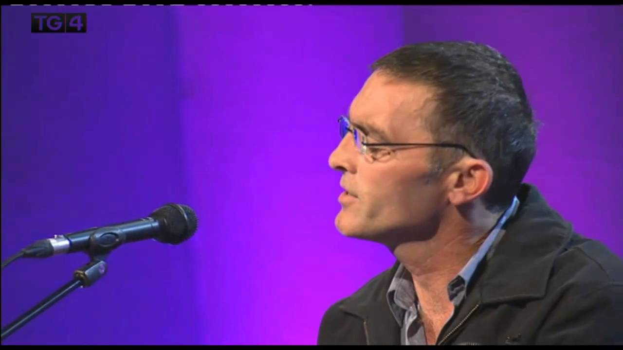 Mícheál Ó Confhaola - Máire Ní Eidhin