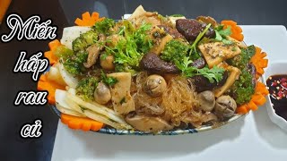 Steamed vermicelli with vegetables is delicious thanks to this sauce, a nutritious vegetarian dis...
