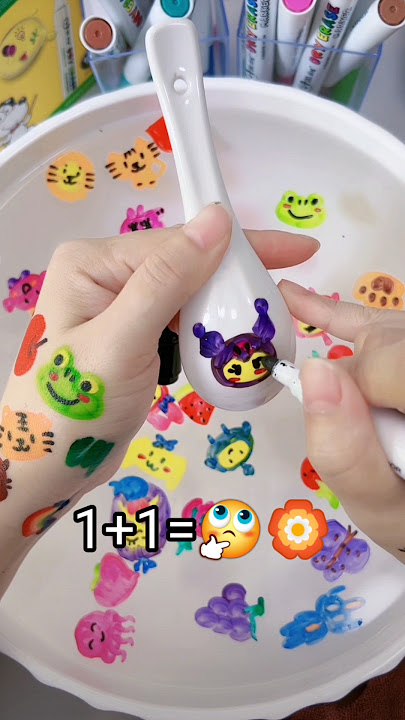 #shorts Spellbinding Scribbles: Master the Art of Drawing a Floating Pen #funny