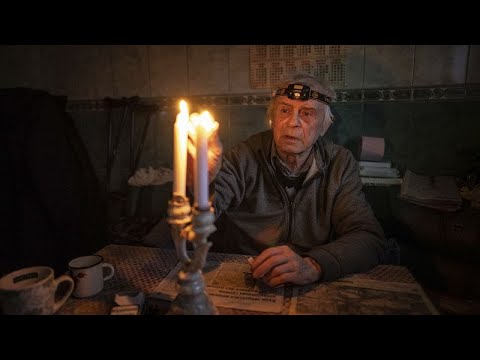 Ucrania celebrará Nochevieja en medio de apagones y bombardeos rusos