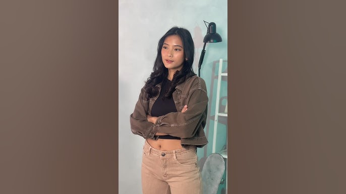 Voyaga etgan ona oglining yosh dugonasini sikadi Hazillardagi super porno