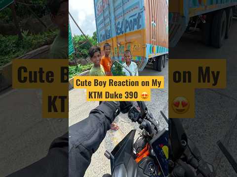Cute Boy Reaction on My KTM Duke 390 😍🏍️ | उनकी Reaction ने दिल जीत लिया ❤️ #duke390 #reels #short