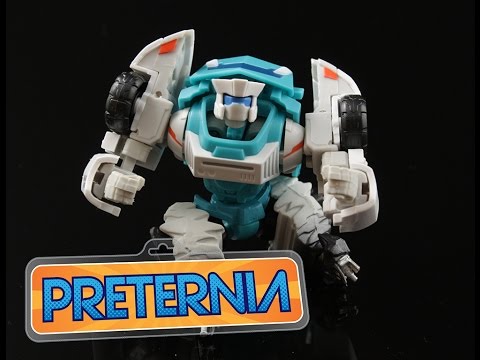 Maketoys MM-02 Rearend (IDW Transformers Tailgate) Review - YouTube