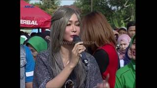 Senam Goyang Dumang Bareng Inul Daratista Imey Mey Dewi Senam Goyang Dumang Bareng Inul Daratista Imey Mey Dewi