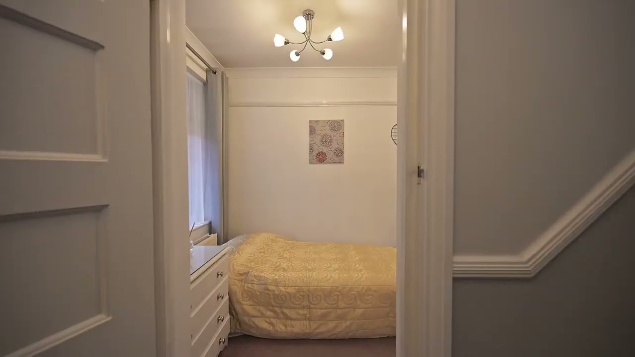 5 BEDROOM FAMILY HOME IN BARNET, EN4 - FOR SALE