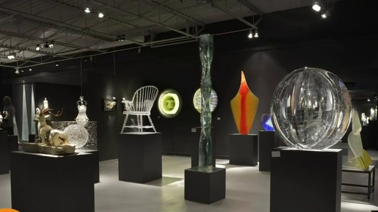 International Glass Show on Live In The D