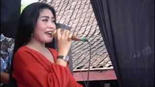 KECEWA - LARAS MELONIA