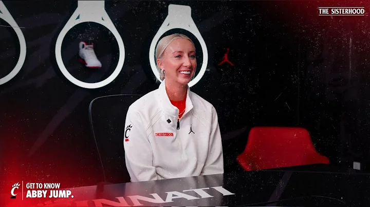 Cincinnati Women's Basketball | Coaches Corner: Abby Jump