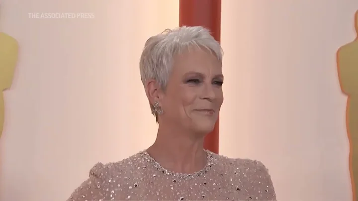 Jamie Lee Curtis and Brendan Fraser walk Oscars ca...