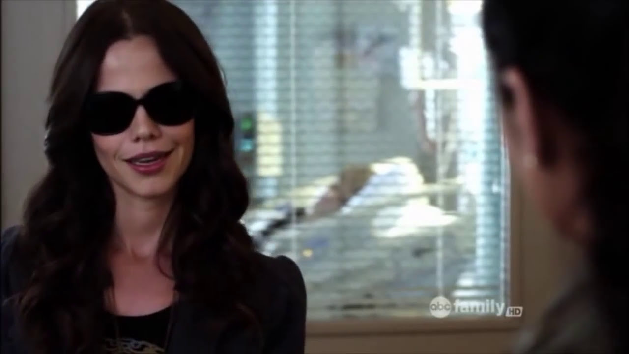 Pretty Little Liars Jenna 2x17 part 2 YouTube