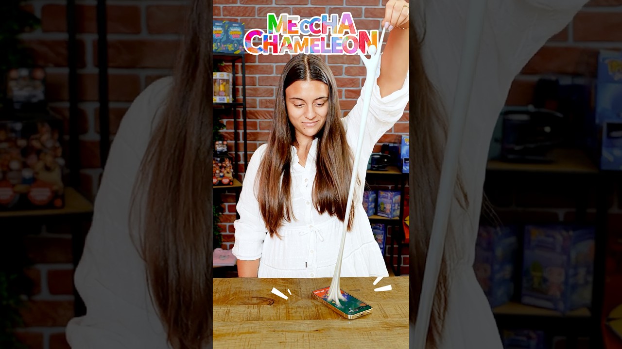 ИГРАЯ MECCHA CHAMELEON В РЕАЛНИЯ ЖИВОТ!