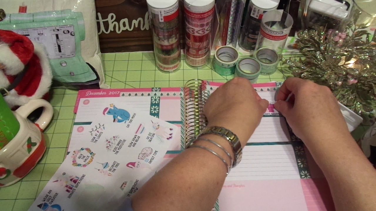 Plan With Me Design Group: Llama Craft Planner and Christmas Fun!!