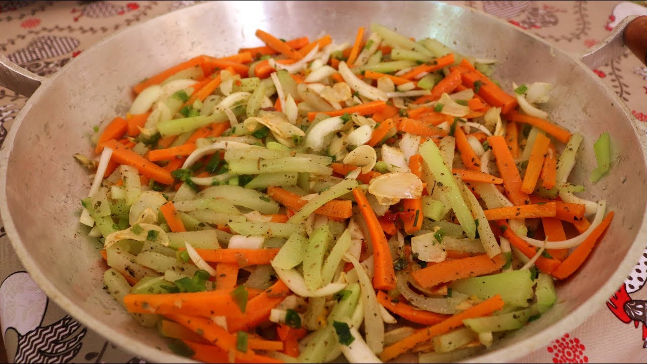 SALADA DE CENOURA COM CHUCHU A MELHOR QUE JÁ COMI