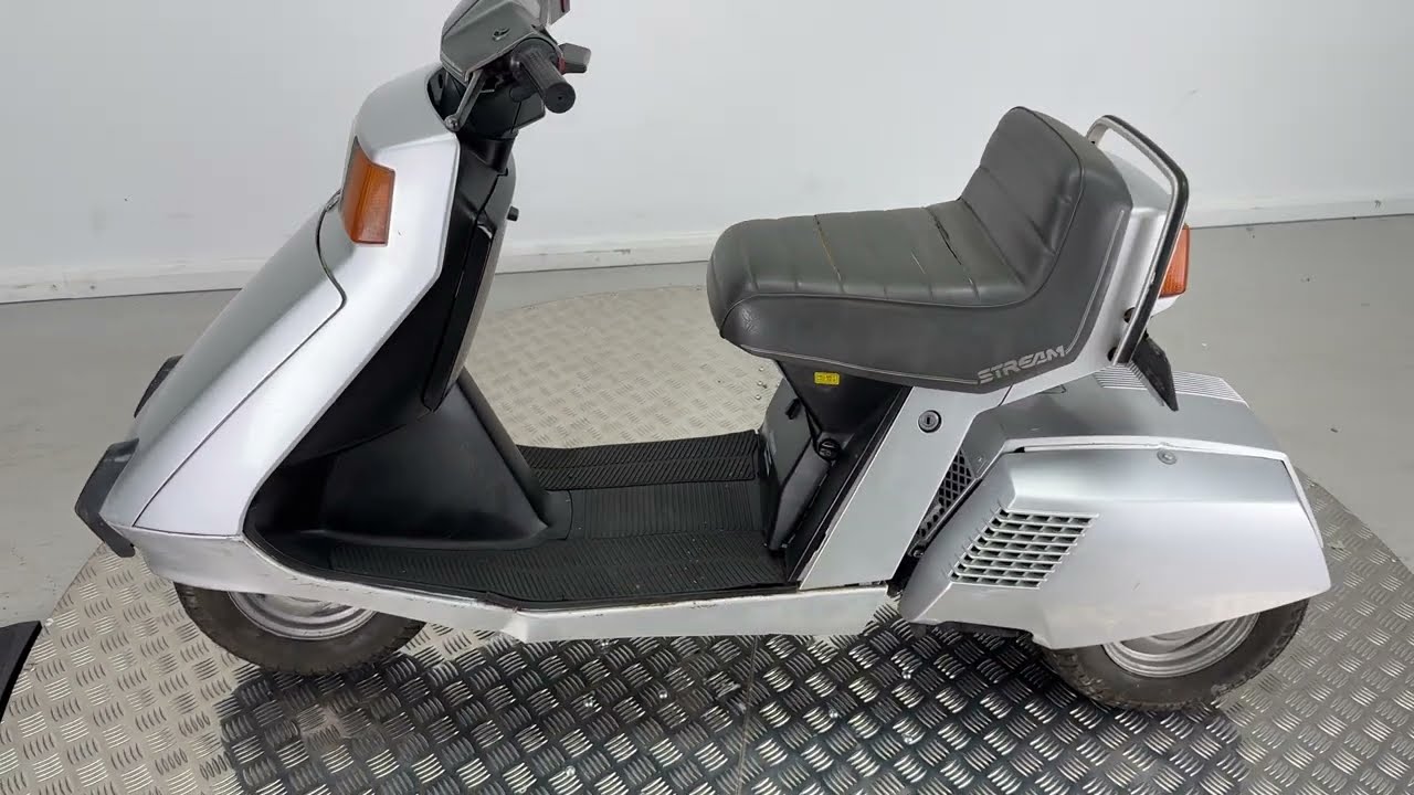 Lot 81 - 1984 Honda NV50 MSD Stream