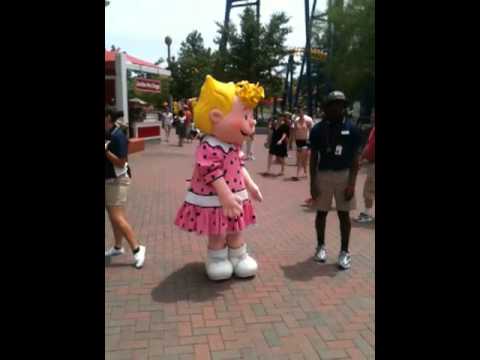 Peanut Characters Dancing