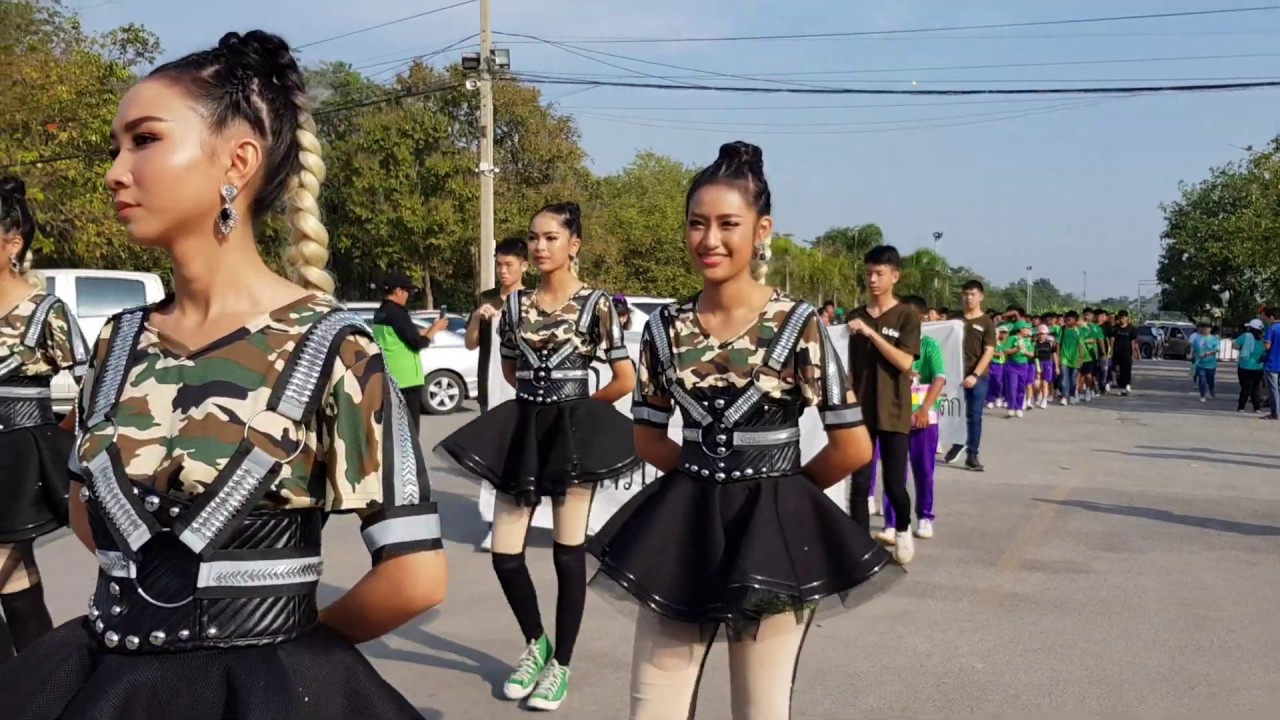 พาเหรดกีฬาสี รร.สาธิตเกษตร กำแพงแสน