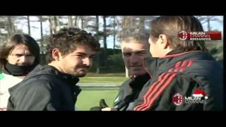 Pato saying goodbye to everyone at Milanello 04-01-2013