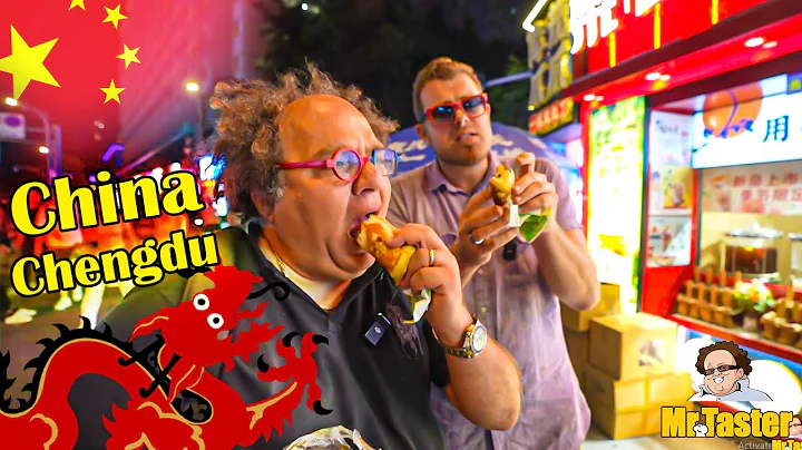 Chengdu Street Food Adventure in Jianshe Alley Night Market - DayDayNews