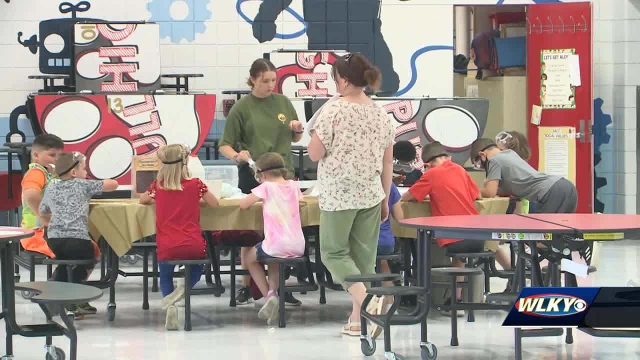 Surrounding school districts are struggling with staff shortages - YouTube